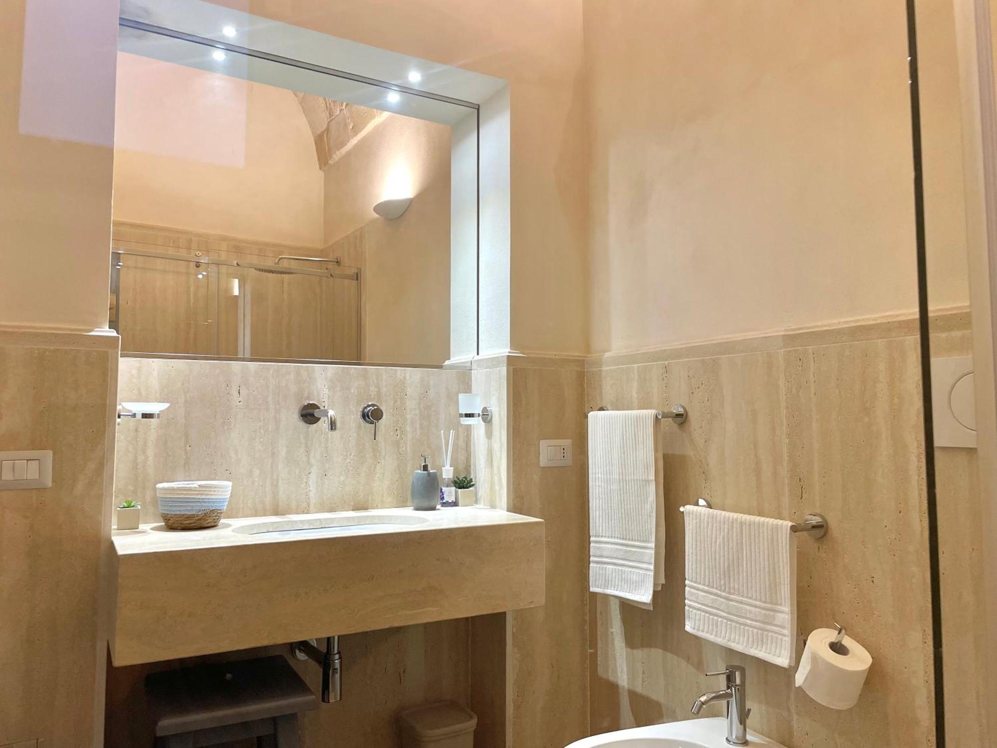 Apartment Corte D'oro Nel Centro Storico - Wi-fi & Netflix Lecce